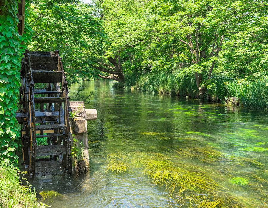 Landscape with a water wheel　写真